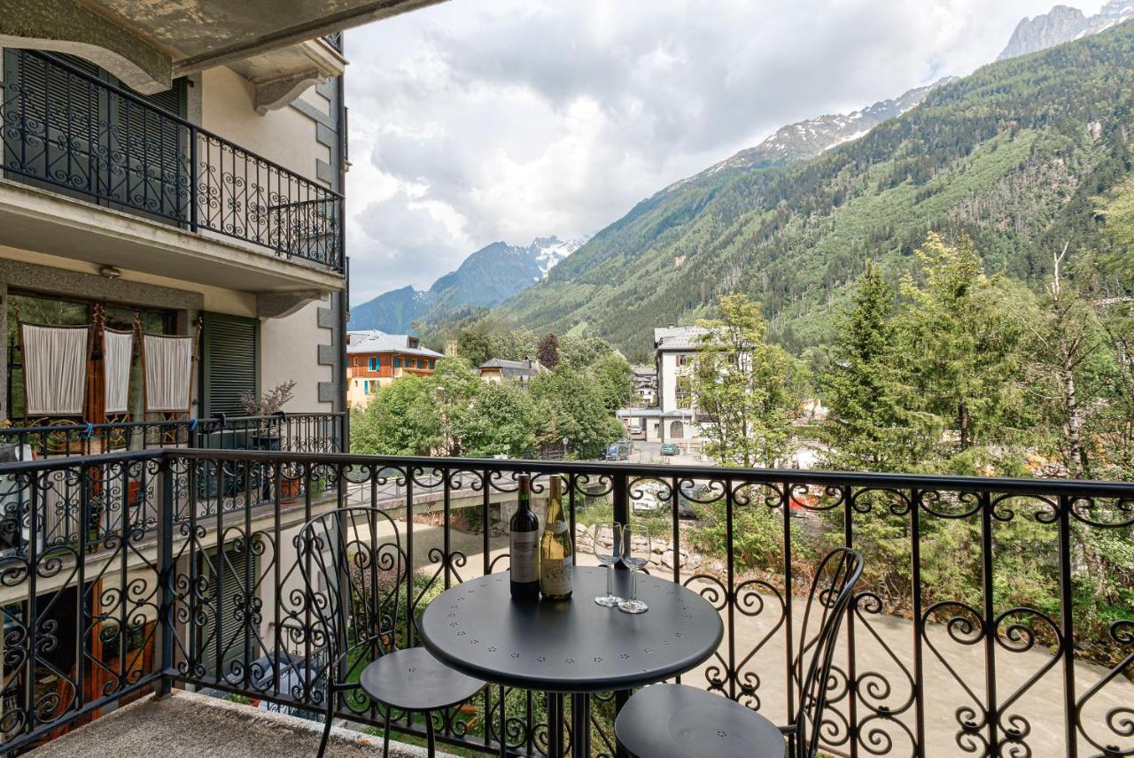 Apartment Cosmiques - Alpes Travel - Central Chamonix - Sleeps 4 外观 照片